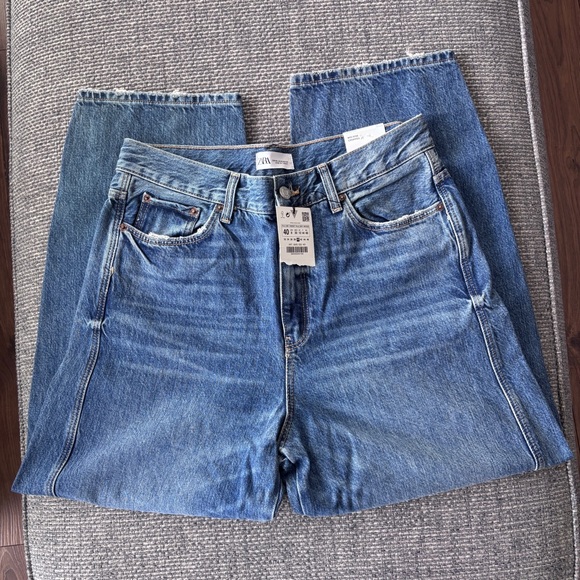 Zara NWT Women’s Midrise Cropped Carrot Leg Blue Jeans | Size 8 (40) - Picture 2 of 12